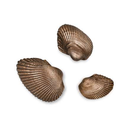 [ST-20792] Bronzová mušle na náhrobek, 2×3 cm až 4×5,5 cm