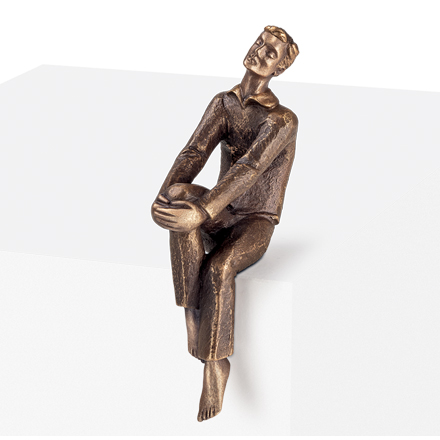 [ST-85016] Bronzová sedící postava na náhrobek, 13×4×7 cm