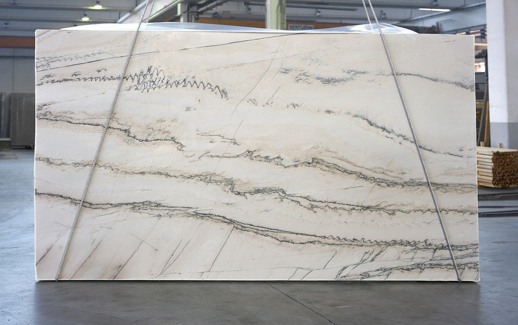 MACAUBAS WHITE CROSS CUT