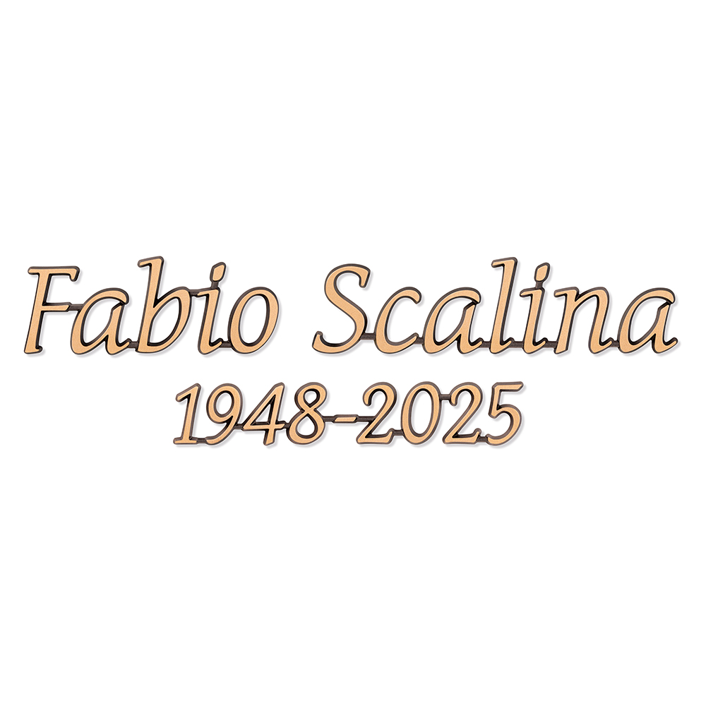 Náhrobní nápis Scalina z bronzu a hliníku